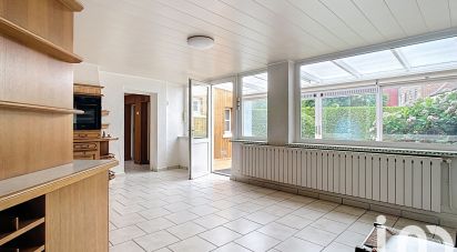 Maison 9 pièces de 108 m² à Lestrem (62136)