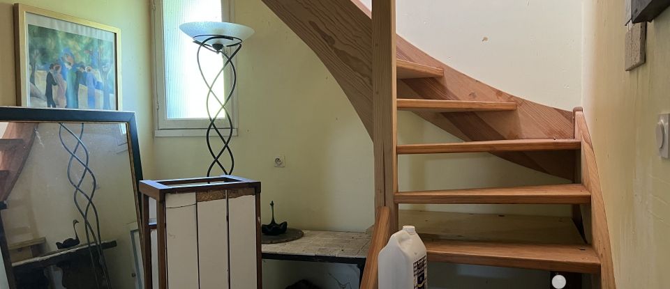 Maison rustique 7 pièces de 192 m² à - (79110)
