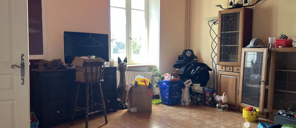 Maison rustique 7 pièces de 192 m² à - (79110)