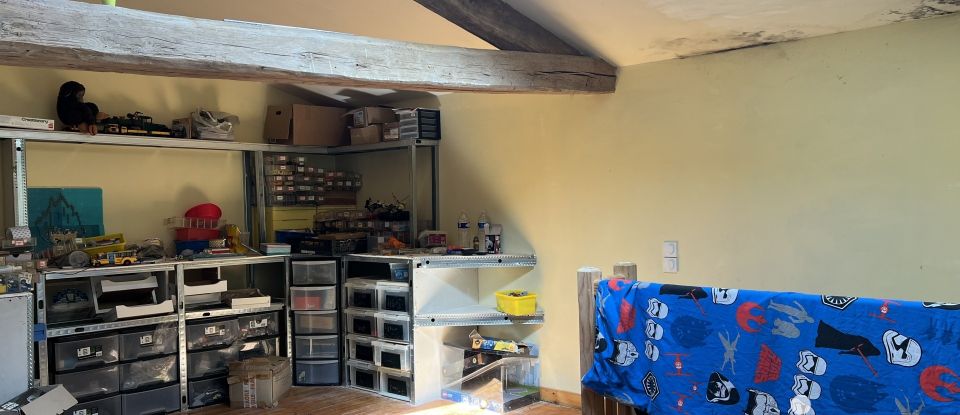 Maison rustique 7 pièces de 192 m² à - (79110)