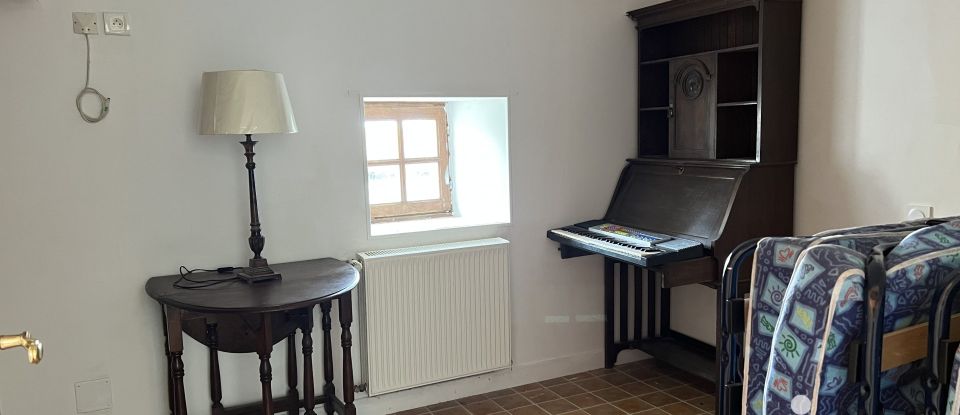 Maison rustique 7 pièces de 192 m² à - (79110)