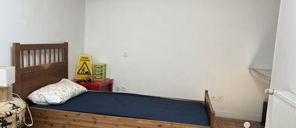 Maison rustique 7 pièces de 192 m² à - (79110)