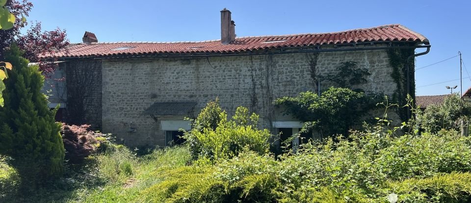 Maison rustique 7 pièces de 192 m² à - (79110)