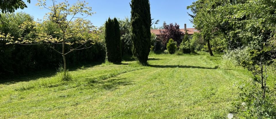 Maison rustique 7 pièces de 192 m² à - (79110)