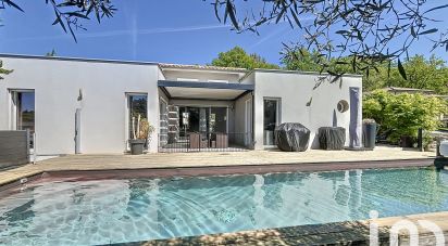 Maison 6 pièces de 140 m² à Sallebœuf (33370)