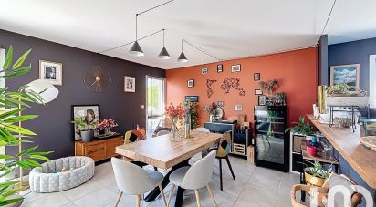 Maison 6 pièces de 140 m² à Sallebœuf (33370)