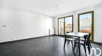 Appartement 3 pièces de 65 m² à Montreuil (93100)