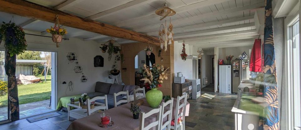 Maison 5 pièces de 98 m² à Bussac-Forêt (17210)