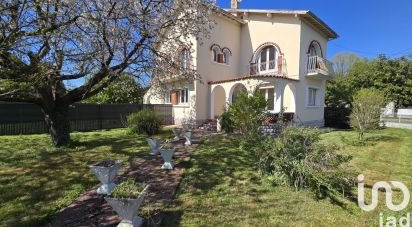 Apartment 4 rooms of 93 m² in Lescar (64230)