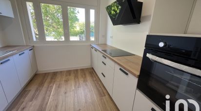Apartment 4 rooms of 93 m² in Lescar (64230)