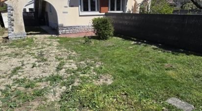 Apartment 4 rooms of 92 m² in Lescar (64230)