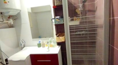 Appartement 3 pièces de 40 m² à Bordeaux (33000)