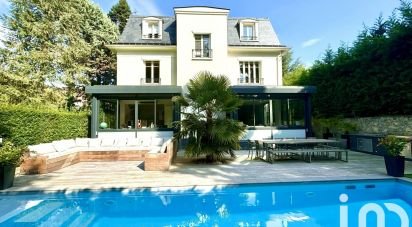 Maison 10 pièces de 364 m² à Sceaux (92330)