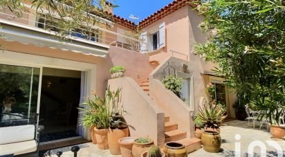 Maison traditionnelle 6 pièces de 180 m² à Bandol (83150)