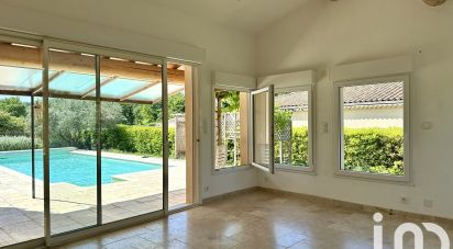 Maison 6 pièces de 140 m² à Valréas (84600)