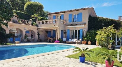 House 6 rooms of 174 m² in Sainte-Maxime (83120)