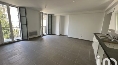 Appartement 2 pièces de 43 m² à Corbeil-Essonnes (91100)