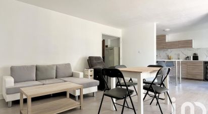 Apartment 3 rooms of 62 m² in Hyères (83400)