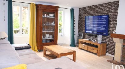 House 6 rooms of 132 m² in Langogne (48300)