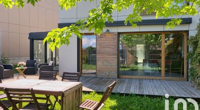 Maison 7 pièces de 177 m² à Échenevex (01170)