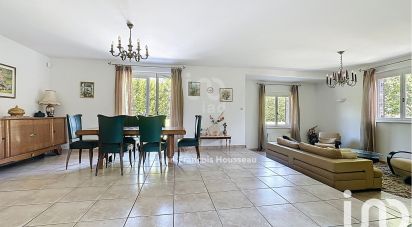 Maison 5 pièces de 144 m² à Pont-à-Marcq (59710)