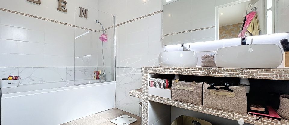 House 5 rooms of 108 m² in Créon (33670)
