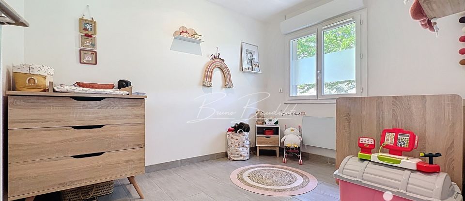 House 5 rooms of 108 m² in Créon (33670)