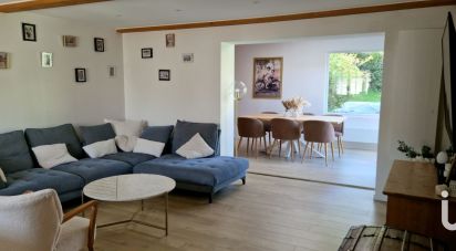 Maison 7 pièces de 151 m² à Attiches (59551)
