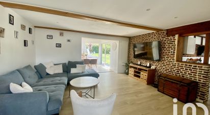 Maison 7 pièces de 151 m² à Attiches (59551)