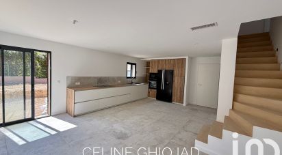 Maison 5 pièces de 120 m² à Saint-Cyr-sur-Mer (83270)