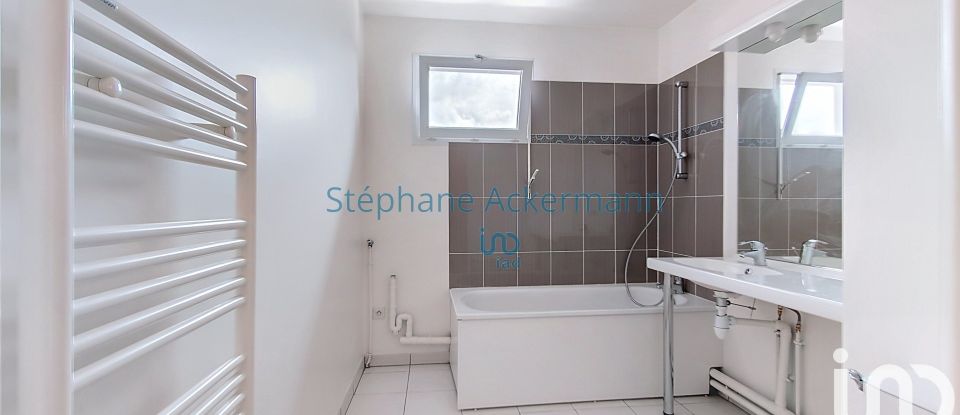 Apartment 2 rooms of 40 m² in Chelles (77500)