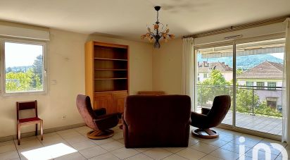 Apartment 3 rooms of 69 m² in Chambéry (73000)