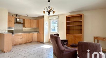 Apartment 3 rooms of 69 m² in Chambéry (73000)