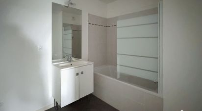 Apartment 3 rooms of 63 m² in Bezannes (51430)