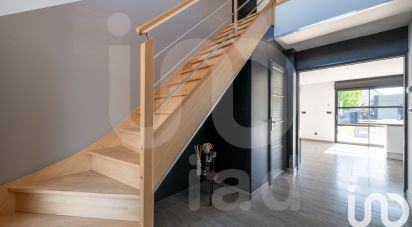 House 5 rooms of 132 m² in Noyelles-Godault (62950)