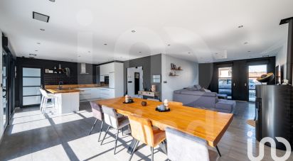 House 5 rooms of 132 m² in Noyelles-Godault (62950)