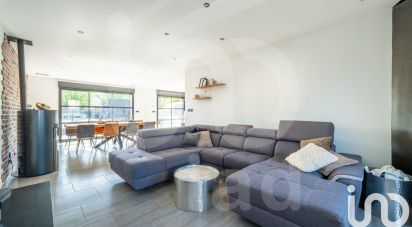 House 5 rooms of 132 m² in Noyelles-Godault (62950)