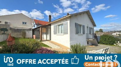 House 5 rooms of 94 m² in Fontenay-le-Comte (85200)