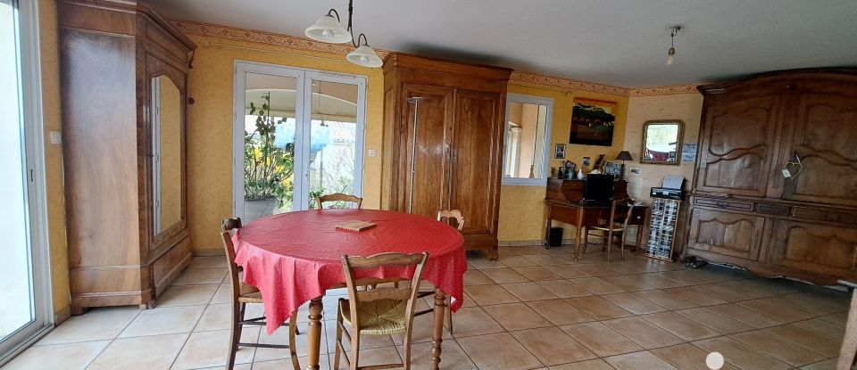 Maison traditionnelle 4 pièces de 98 m² à Sarras (07370)