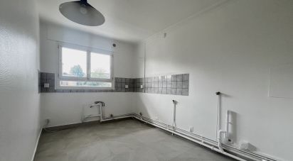 Apartment 4 rooms of 72 m² in Noisy-le-Grand (93160)