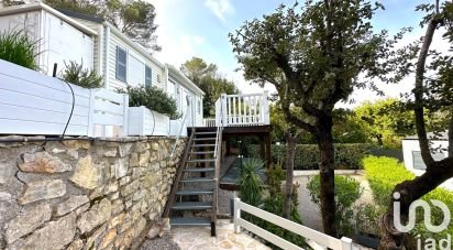 Leisure land of 200 m² in - (83700)