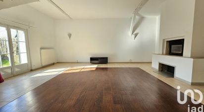 Maison 8 pièces de 211 m² à Mettray (37390)