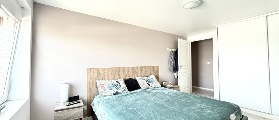 Traditional house 4 rooms of 141 m² in Somain (59490)