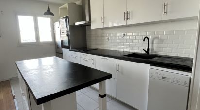 Apartment 3 rooms of 65 m² in Drancy (93700)