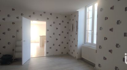Immeuble de 139 m² à Villeneuve-sur-Allier (03460)