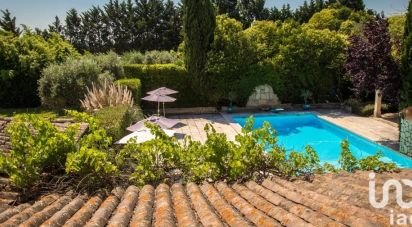 Mas 16 rooms of 584 m² in Robion (84440)