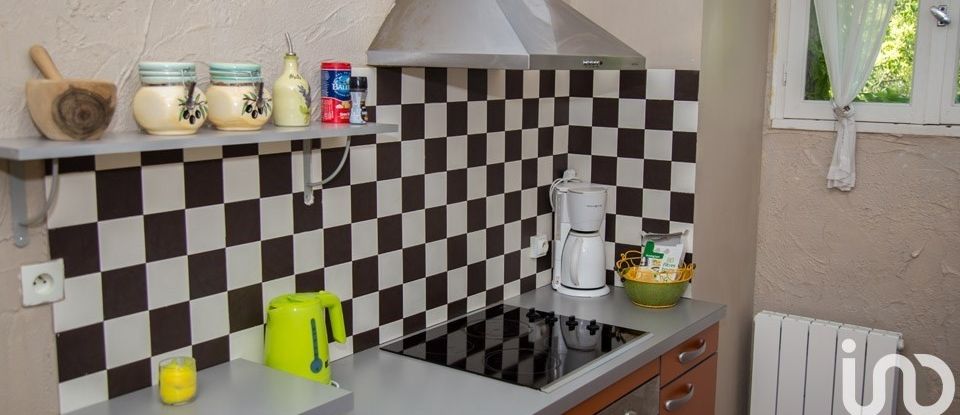 Mas 16 rooms of 584 m² in Robion (84440)
