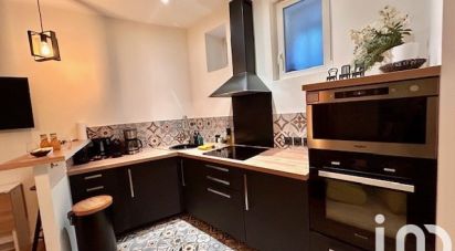 Apartment 1 room of 25 m² in Hyères (83400)