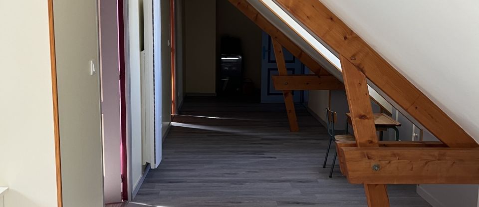 House 7 rooms of 193 m² in Dolus-le-Sec (37310)