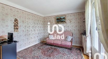 House 6 rooms of 140 m² in Vierzon (18100)
